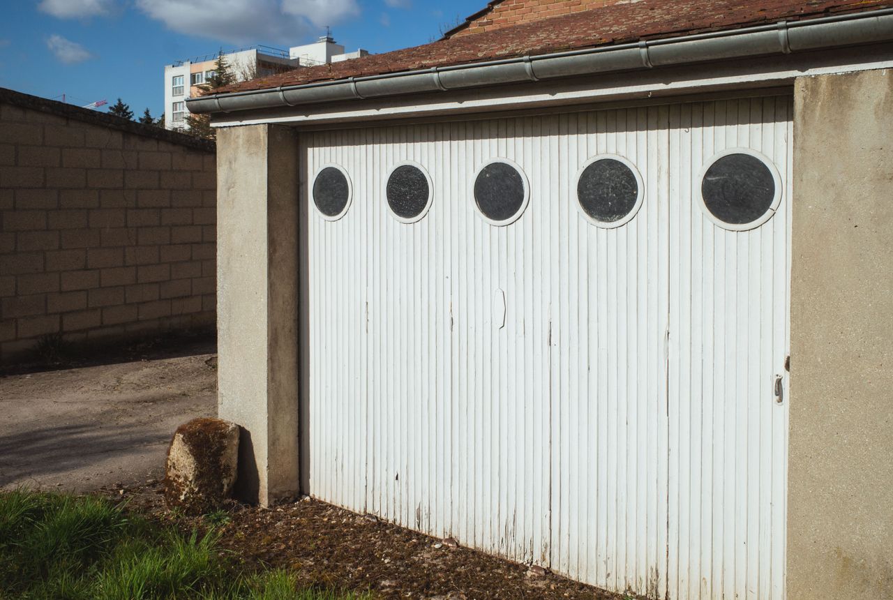 Garage door service in Downers Grove, IL